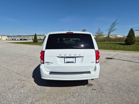Used 2017 Dodge Grand Caravan GT FWD image 6