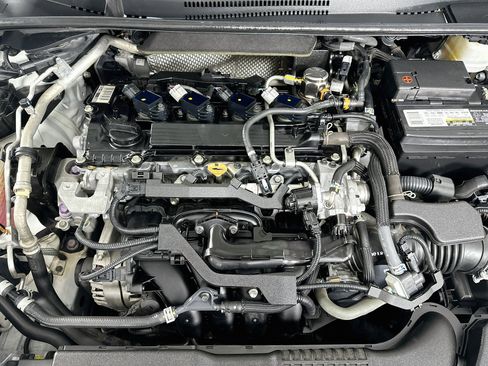 Used 2020 Toyota Corolla SE FWD image 32