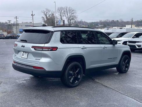 New 2025 Jeep Grand Cherokee L Limited w/ Luxury Tech Group II image 8