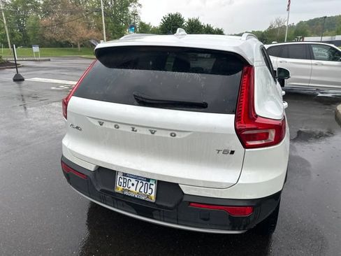 Used 2021 Volvo XC40 T5 Momentum w/ Protection Package Premier AWD/4WD image 10