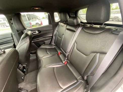 Used 2026 Jeep Compass Limited AWD/4WD image 11
