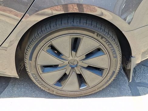 Used 2025 Tesla Model 3 RWD image 28