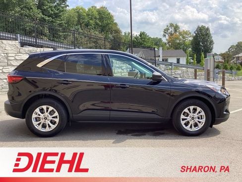 Used 2023 Ford Escape Active w/ Cold Weather Package FWD image 9