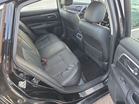 Used 2017 Nissan Altima 3.5 SL w/ 3.5SL Technology Package image 6