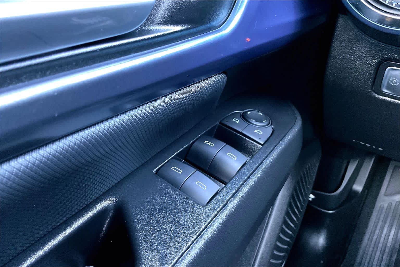 Used 2024 Chevrolet Equinox EV LT w/ LPO, All-Weather Mat Package FWD image 33