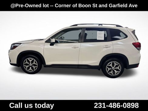 Used 2021 Subaru Forester Premium w/ Popular Package #1 AWD/4WD image 2