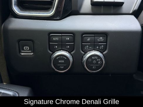 Used 2024 GMC Sierra 2500 Denali w/ Denali Reserve Package AWD/4WD image 28