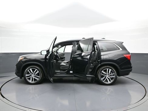 Used 2017 Honda Pilot Elite image 47