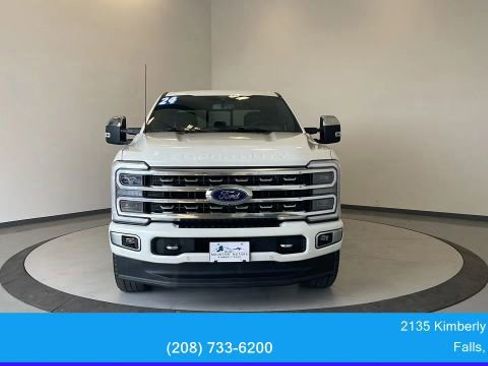 Used 2024 Ford F350 Platinum image 2