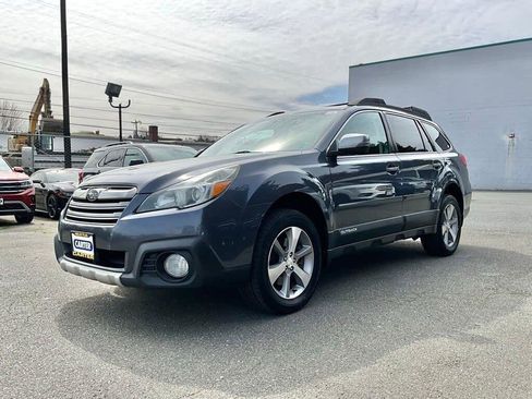 Used 2014 Subaru Outback 3.6R Limited image 4