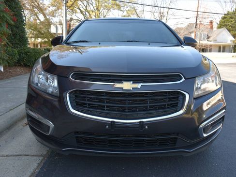 Used 2015 Chevrolet Cruze LT image 5