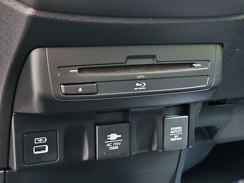 Used 2021 Honda Odyssey Touring image 29