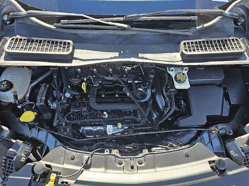 Used 2019 Ford Escape SEL image 10