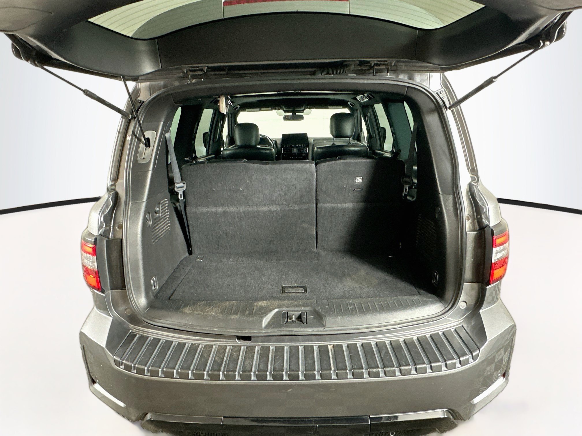 Used 2023 Nissan Armada SL w/ Midnight Edition Package RWD image 31