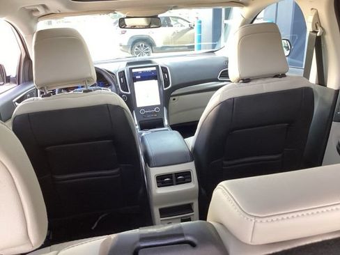 Used 2023 Ford Edge Titanium w/ Class II Trailer Tow Package AWD/4WD image 15