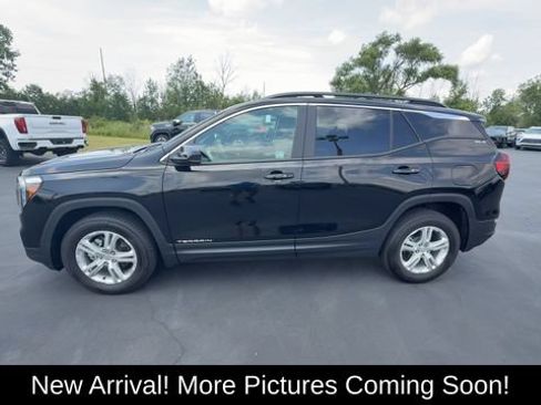 Used 2024 GMC Terrain SLE w/ Driver Convenience Package AWD/4WD image 5