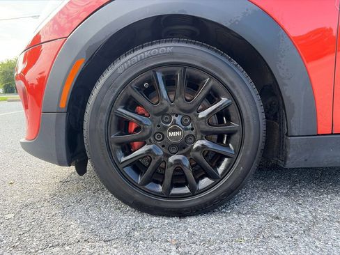 Used 2020 MINI Cooper 4-Door Hardtop w/ Premium Package FWD image 31