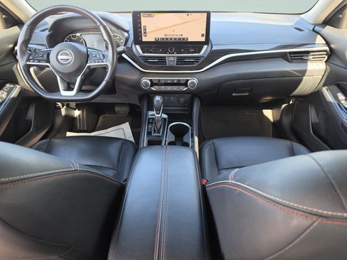 Used 2024 Nissan Altima 2.5 SR w/ SR Premium Package FWD image 18