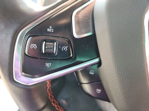 Used 2022 Chevrolet Corvette Stingray Coupe w/ Z51 Performance Package image 25