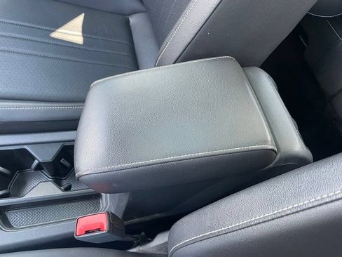Used 2022 Volkswagen Tiguan SE w/ Panoramic Sunroof Package AWD/4WD image 41