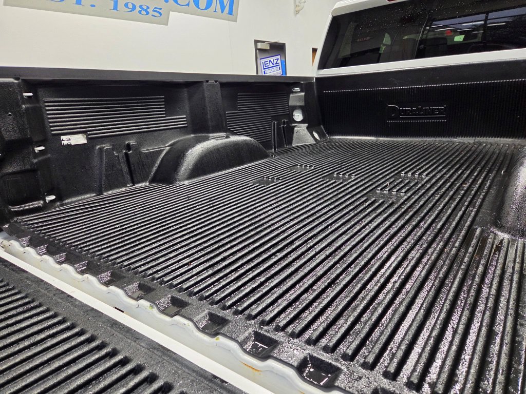 Used 2025 Chevrolet Silverado 2500 LT w/ Convenience Package AWD/4WD image 11