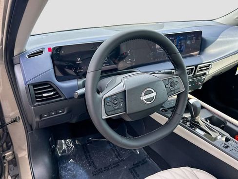 New 2026 Nissan Sentra SL w/ Floor Mat Package FWD image 8
