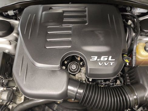 Used 2019 Dodge Charger SXT AWD/4WD image 30