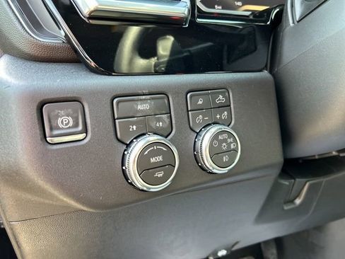 New 2026 GMC Sierra 1500 Elevation w/ Elevation Premium Package AWD/4WD image 72