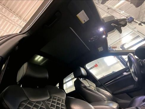 Used 2019 Audi SQ5 Premium Plus w/ Premium Plus Package image 22