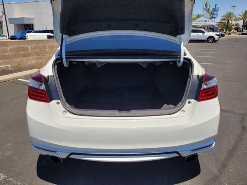 Used 2017 Honda Accord Sport image 27