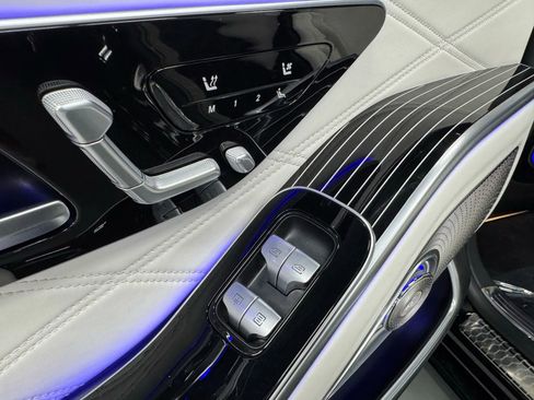 Used 2023 Mercedes-Benz Maybach S 680 4MATIC w/ Manufaktur Leather Package image 57