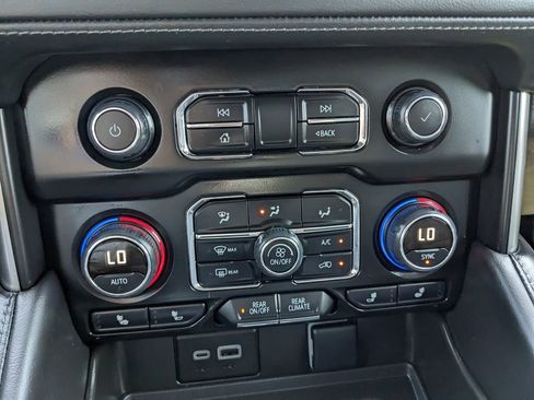 Used 2024 Chevrolet Tahoe Z71 w/ Luxury Package image 35