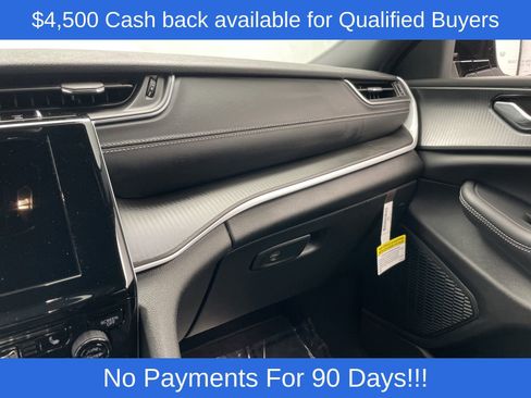 New 2025 Jeep Grand Cherokee L Altitude image 14