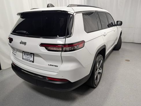 Used 2023 Jeep Grand Cherokee L Limited AWD/4WD image 3