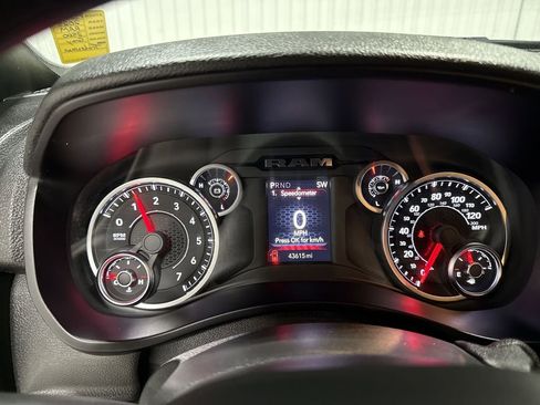 Used 2025 RAM 2500 Tradesman AWD/4WD image 11