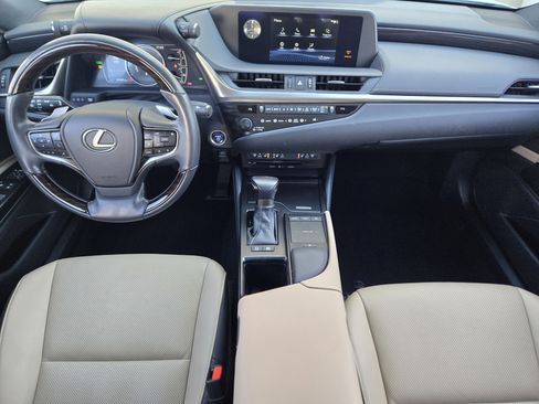Used 2020 Lexus ES 300h w/ Premium Package image 36
