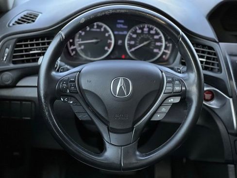 Used 2017 Acura ILX FWD image 31