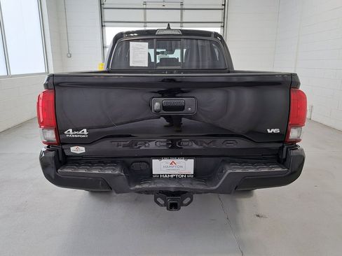Used 2023 Toyota Tacoma SR image 6