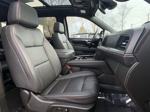 Used 2025 Chevrolet Tahoe RST w/ RST Capability Package image 33