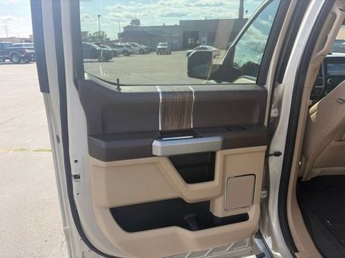 Used 2018 Ford F150 Lariat w/ Equipment Group 502A Luxury AWD/4WD image 19