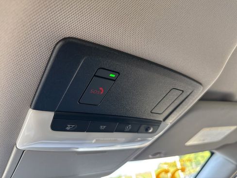 Used 2023 Nissan Rogue SV image 23