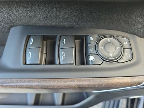 Used 2023 GMC Sierra 2500 Denali w/ Denali Ultimate Package image 29