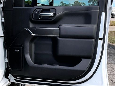 Used 2022 GMC Sierra 2500 AT4 w/ AT4 Premium Plus Package image 27