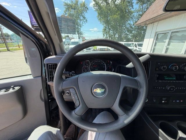 Used 2025 Chevrolet Express 3500 LS RWD image 12