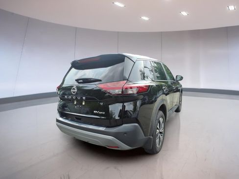 Used 2023 Nissan Rogue SV AWD/4WD image 4