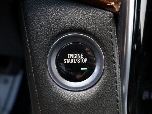 Certified 2019 Cadillac Escalade Luxury RWD image 36