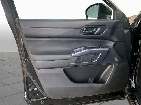 Certified 2025 Nissan Pathfinder Rock Creek AWD/4WD image 21