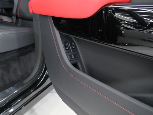 Used 2025 Rolls-Royce Cullinan image 26