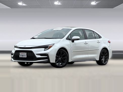 Certified 2024 Toyota Corolla XSE image 22