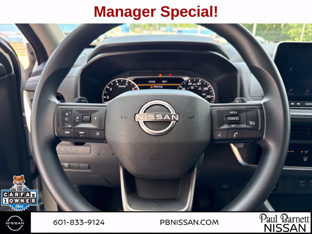 Used 2025 Nissan Rogue S FWD image 17